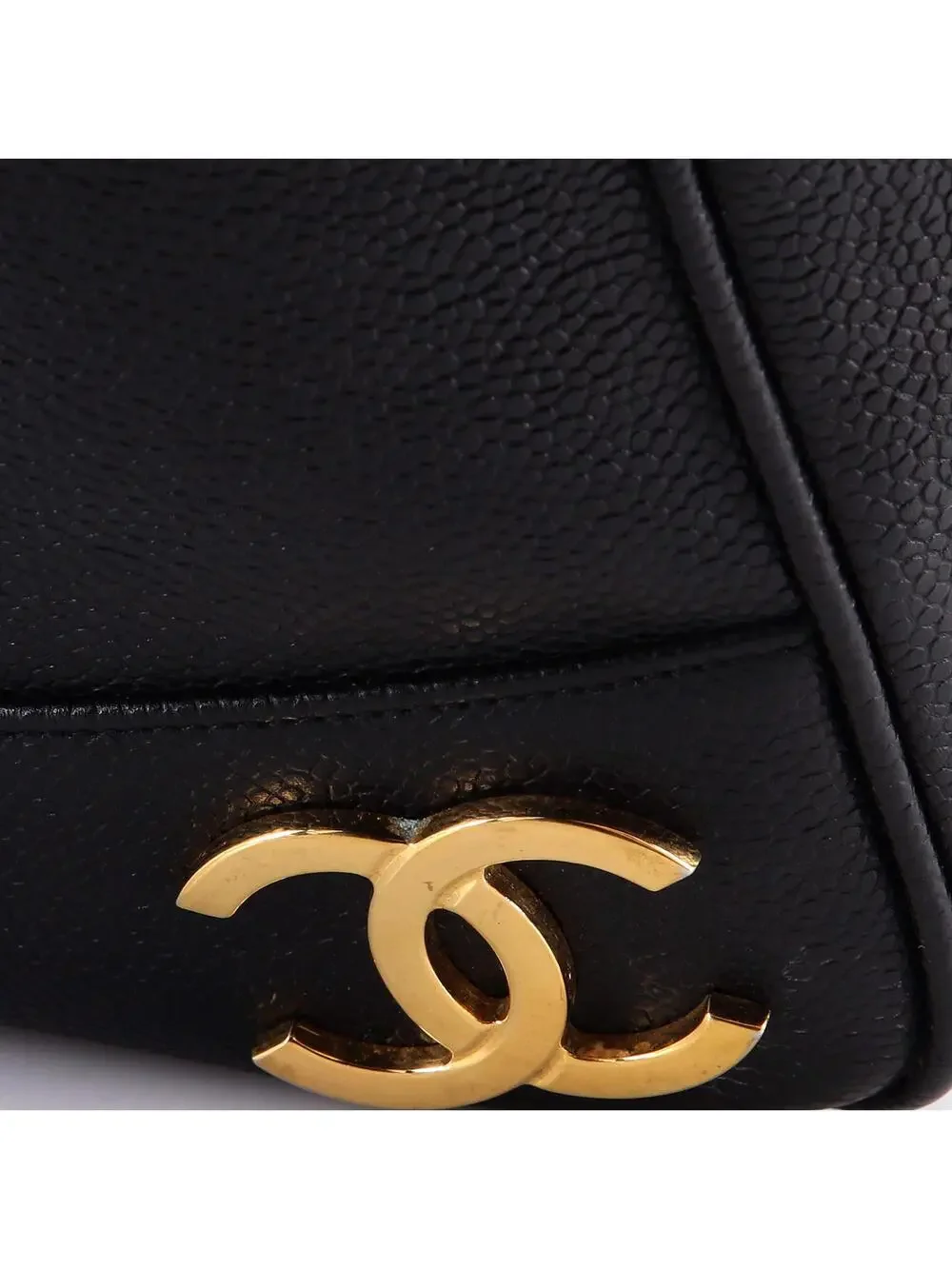 CHANEL elevate your